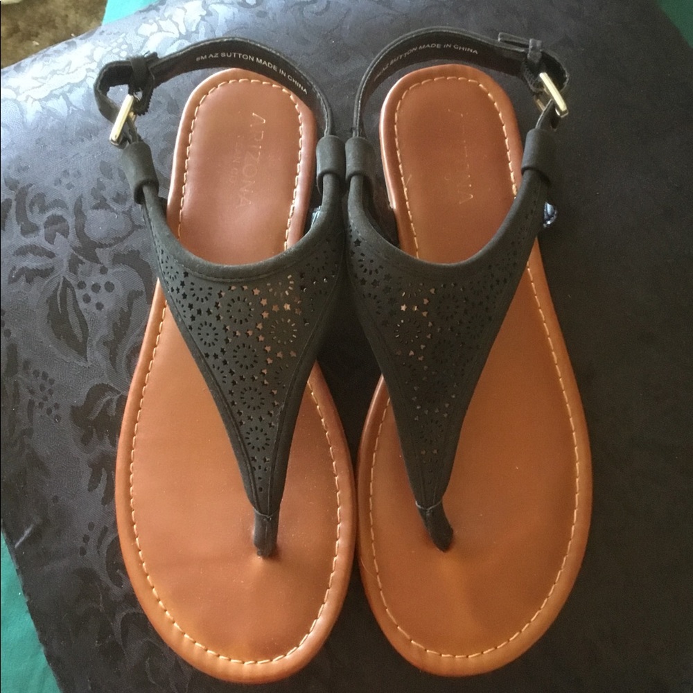Another cute Arizona Black sandals size 8.
